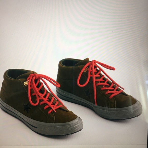 Converse high top sneakers/.  New - Picture 9 of 11